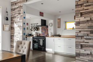 Photo 32- click for photo gallery